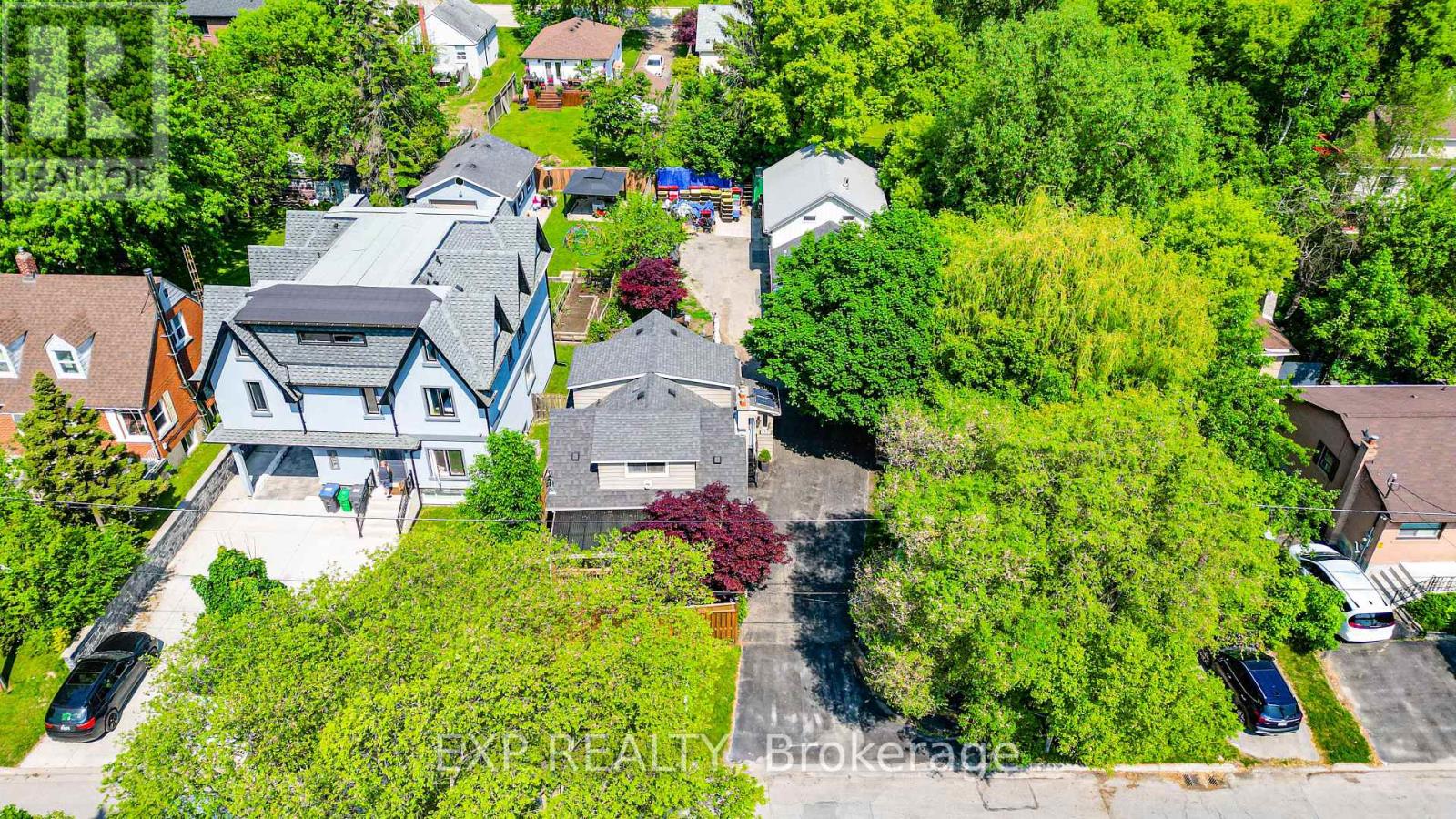 1331 St. James Avenue, Mississauga, Ontario  L5E 1J3 - Photo 3 - W12206480
