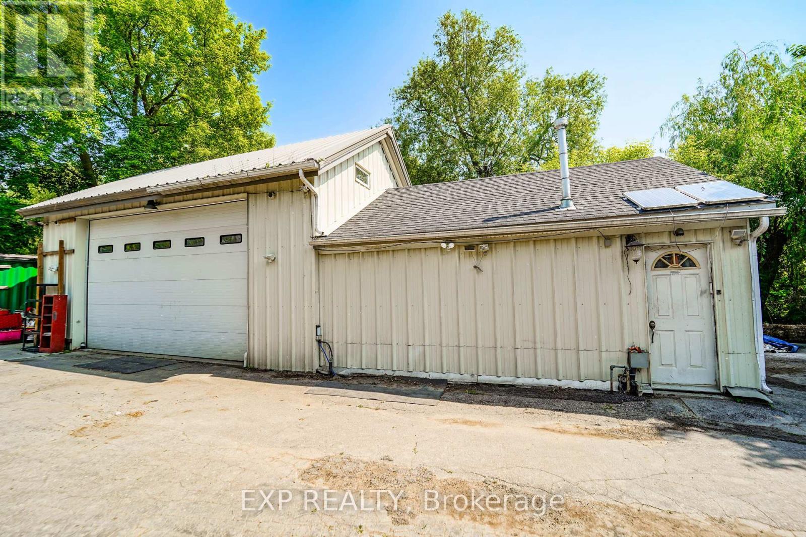 1331 St. James Avenue, Mississauga, Ontario  L5E 1J3 - Photo 30 - W12206480
