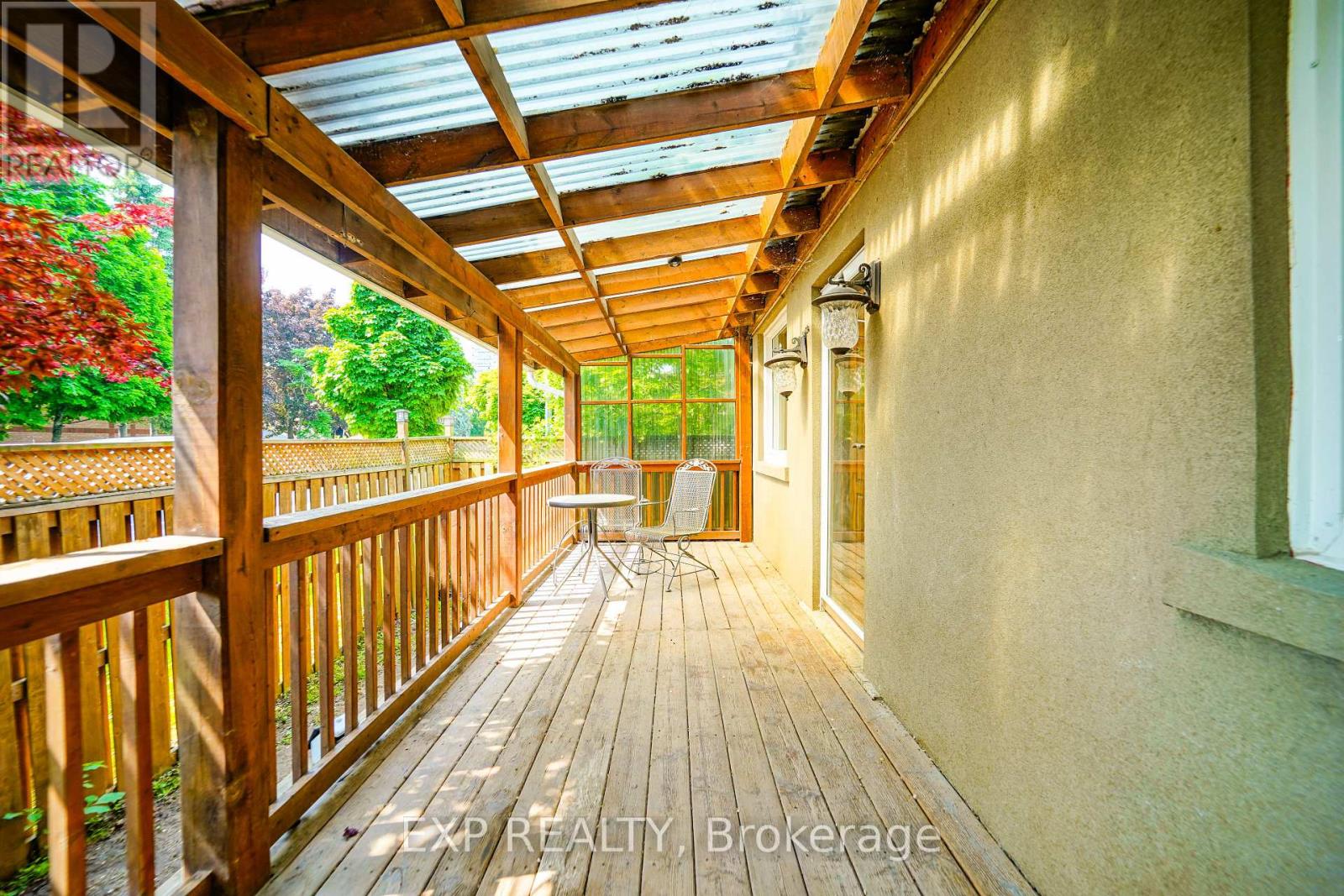 1331 St. James Avenue, Mississauga, Ontario  L5E 1J3 - Photo 34 - W12206480