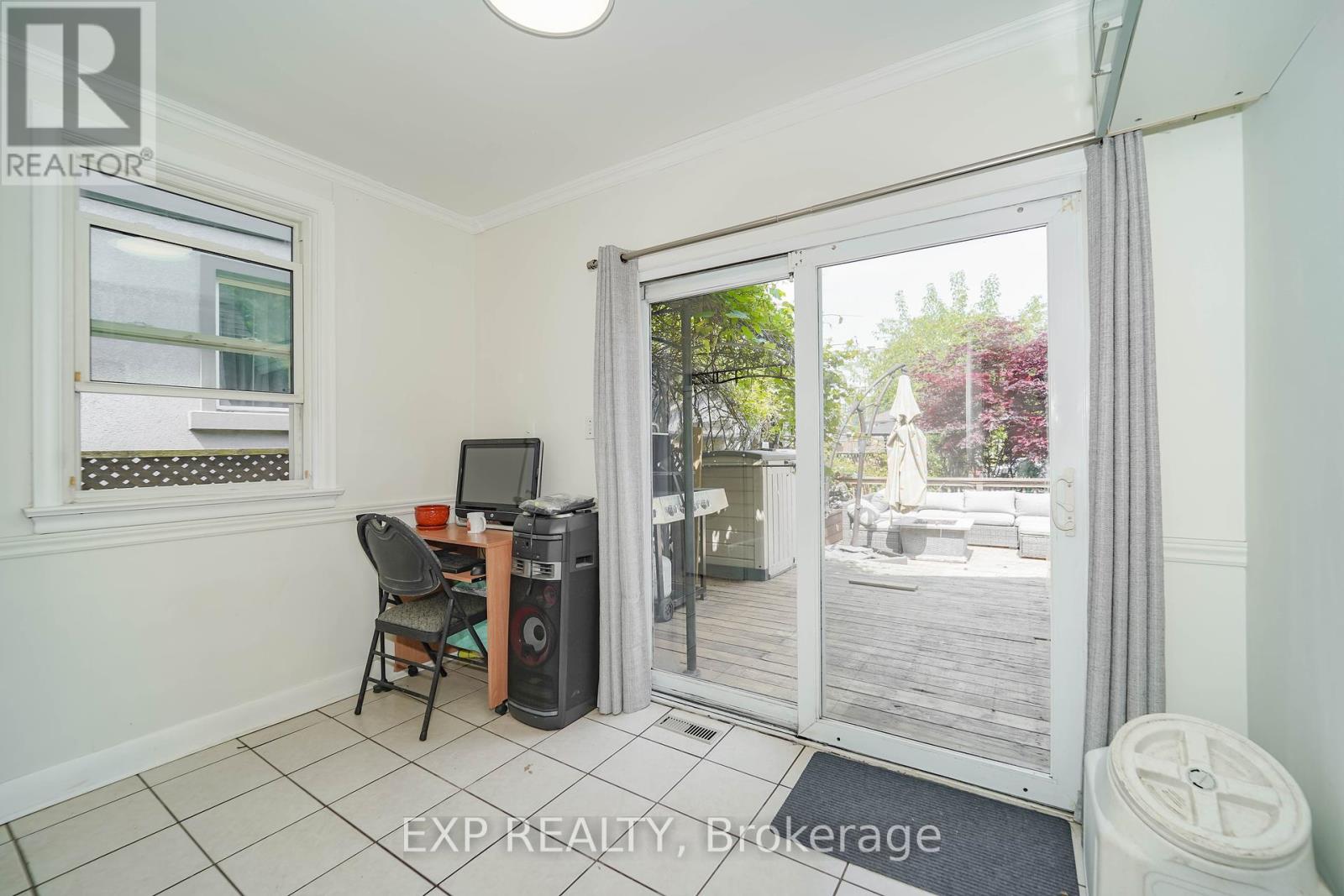 1331 St. James Avenue, Mississauga, Ontario  L5E 1J3 - Photo 39 - W12206480