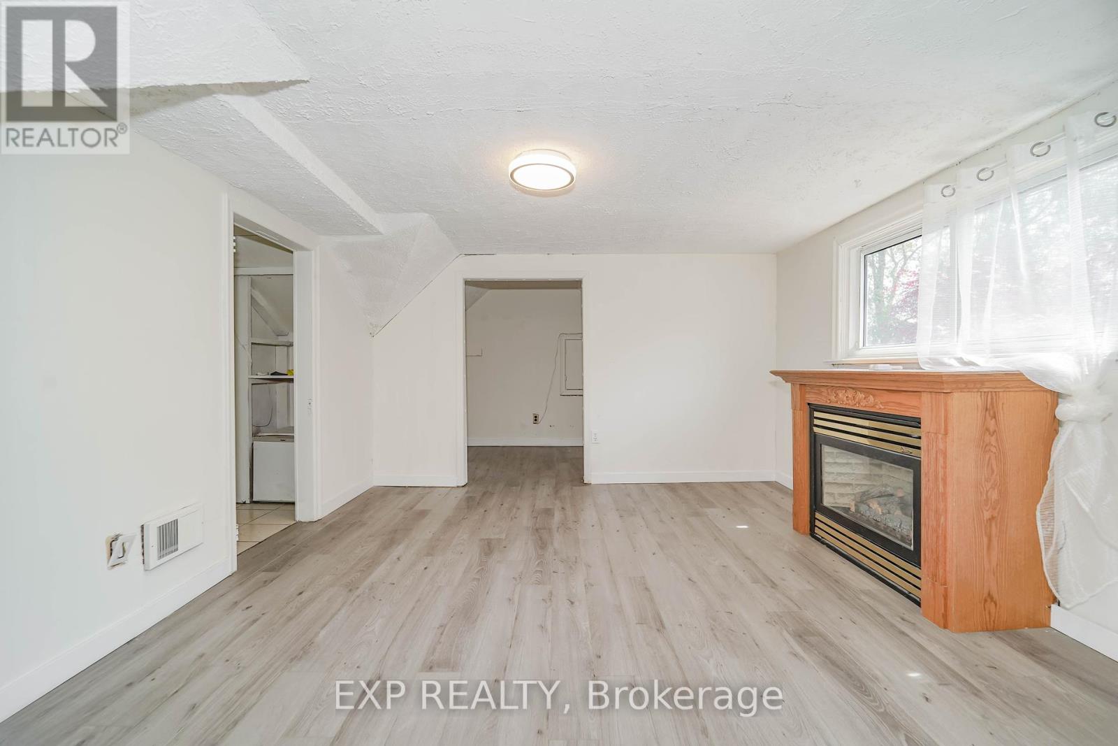 1331 St. James Avenue, Mississauga, Ontario  L5E 1J3 - Photo 47 - W12206480