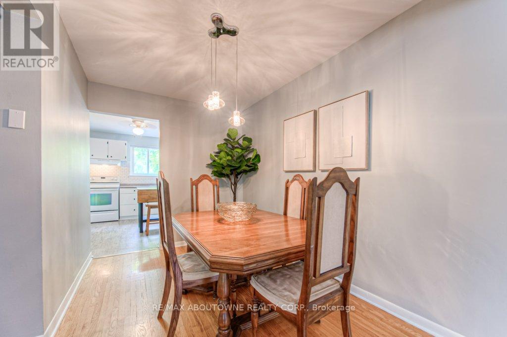 5503 Schueller Crescent, Burlington, Ontario  L7L 3T1 - Photo 6 - W12206494