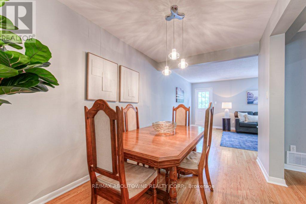5503 Schueller Crescent, Burlington, Ontario  L7L 3T1 - Photo 7 - W12206494