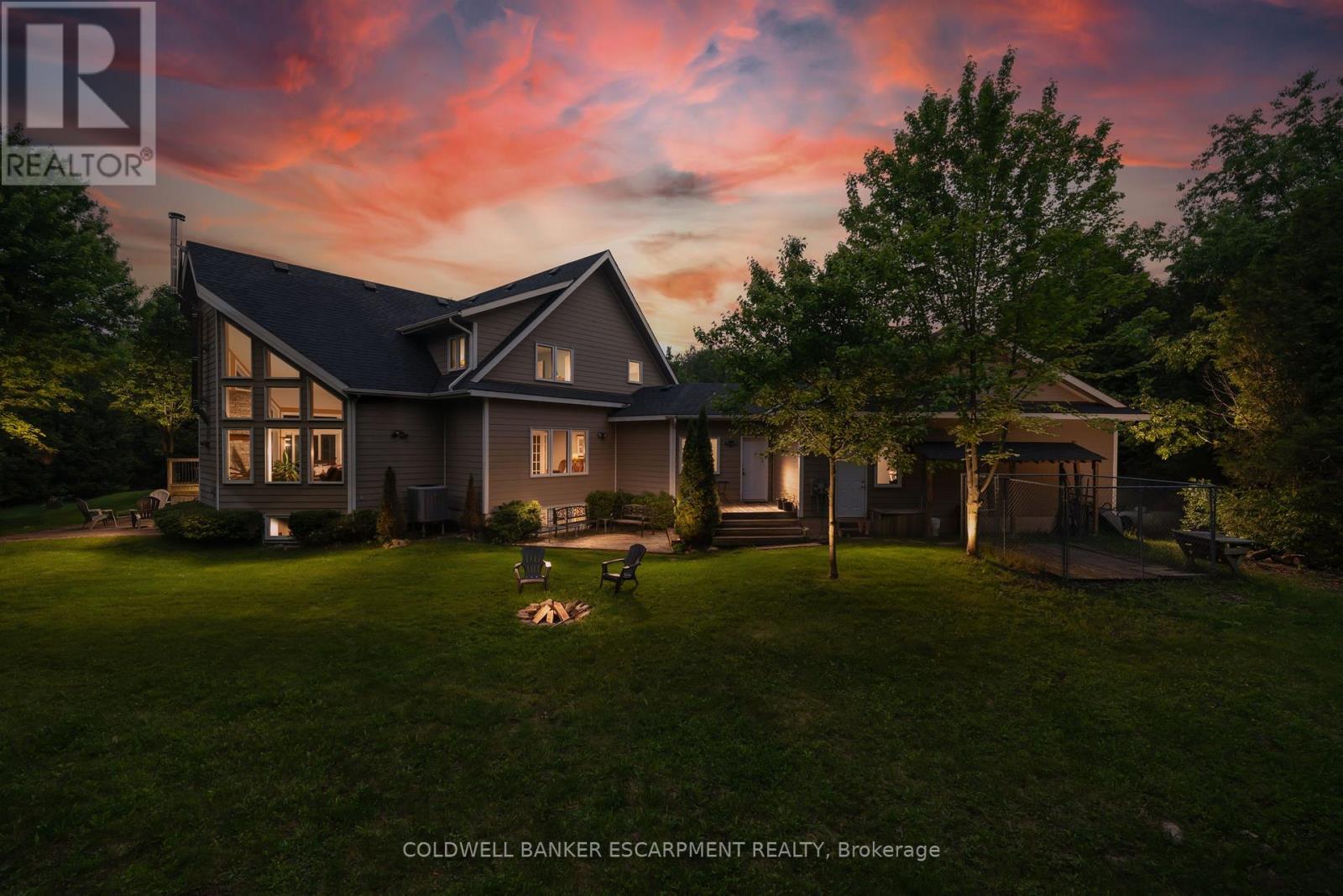 13601 Guelph Line, Milton, Ontario  N0B 2K0 - Photo 2 - W12206529