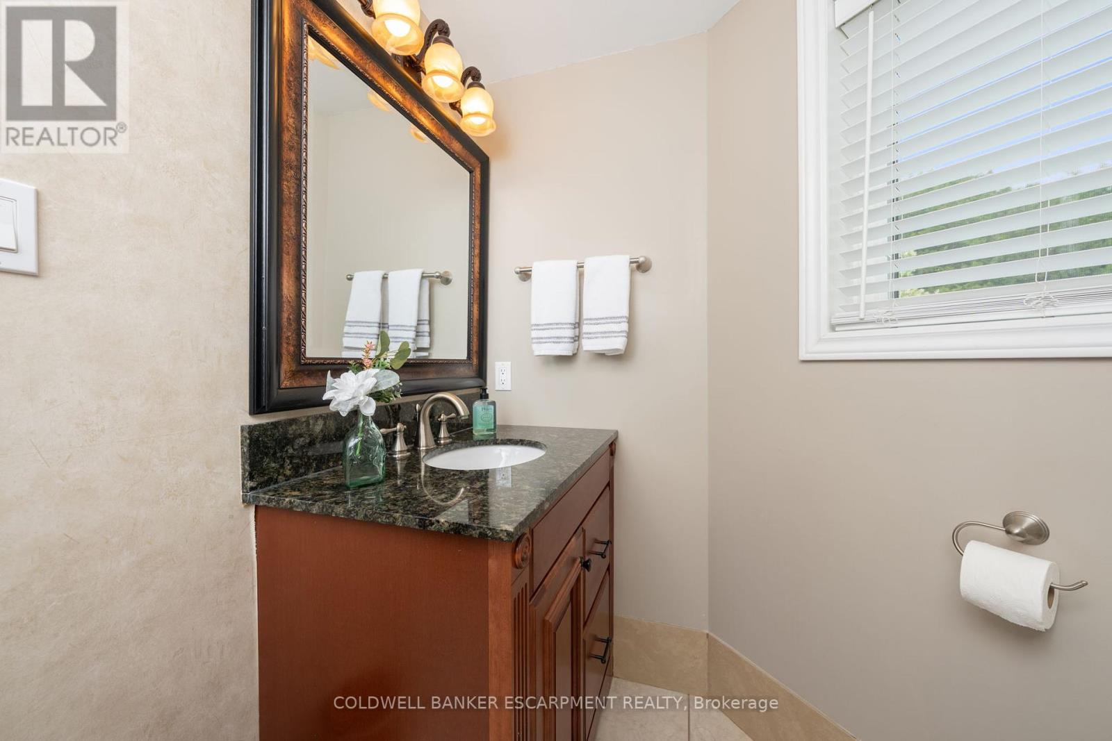 13601 Guelph Line, Milton, Ontario  N0B 2K0 - Photo 22 - W12206529