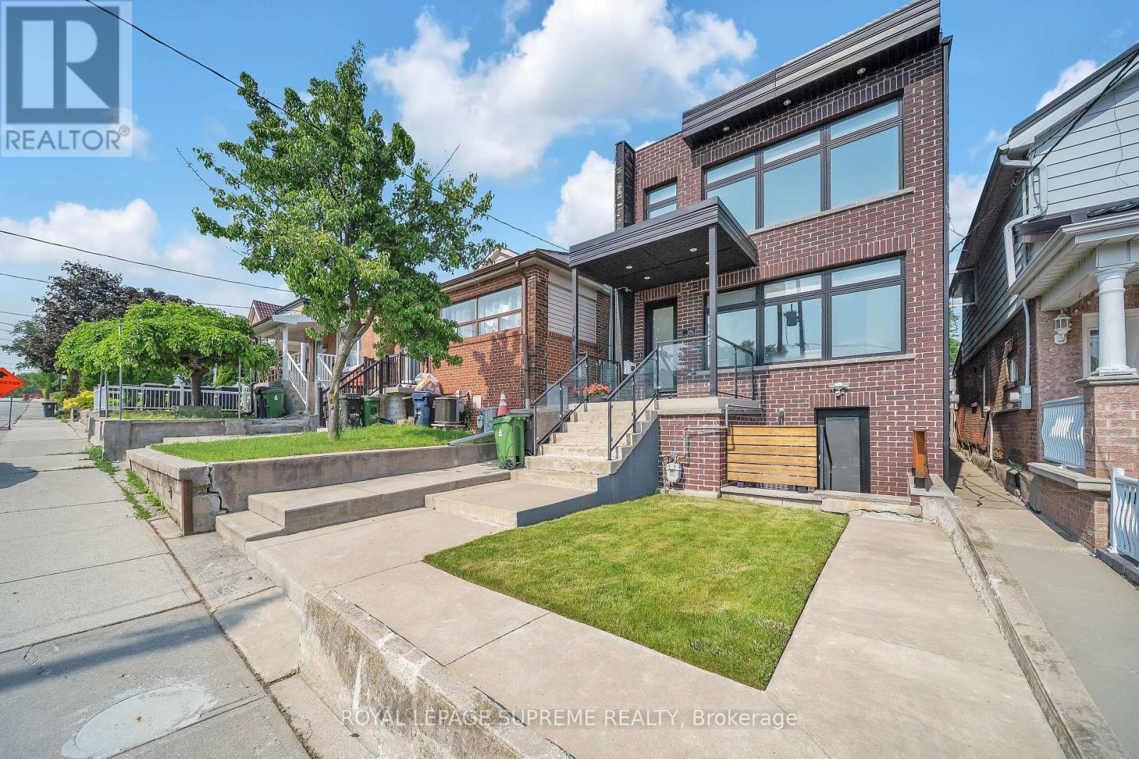 291 Gilbert Avenue, Toronto, Ontario  M6E 4W8 - Photo 3 - W12206535