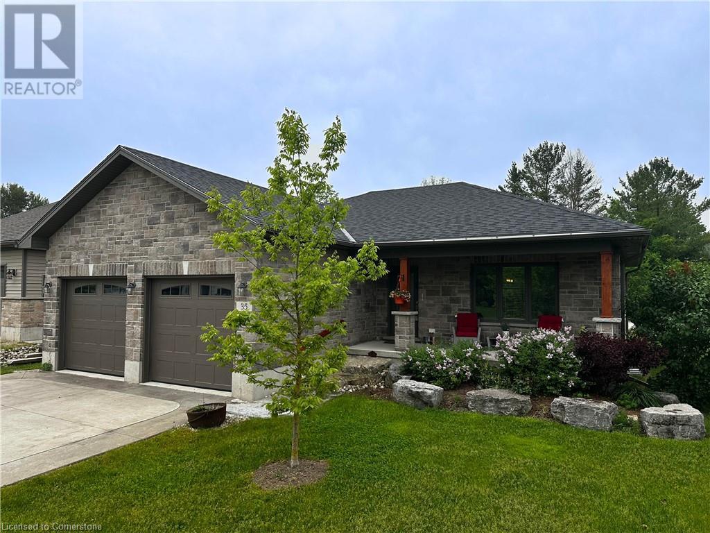 35 ANN Street N, Clifford, Ontario