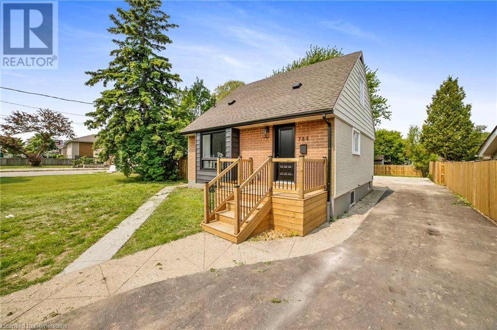784 Upper Gage Drive, Hamilton, Ontario  L8V 4K4 - Photo 1 - 40733132