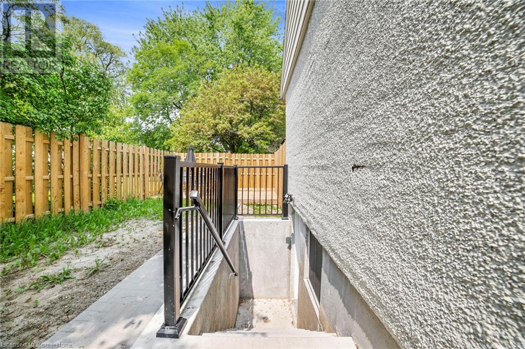 784 Upper Gage Drive, Hamilton, Ontario  L8V 4K4 - Photo 32 - 40733132