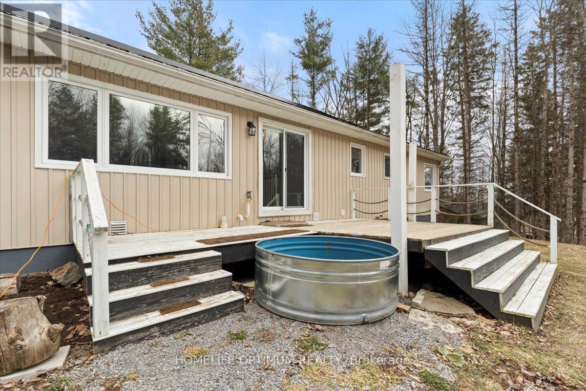 909 Harts Road, Madoc, Ontario  K0K 2K0 - Photo 24 - X12206402