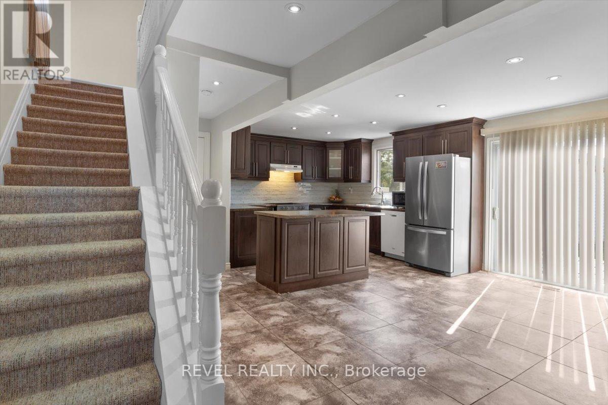 233 Normanhurst Avenue, Hamilton, Ontario  L8H 5N1 - Photo 8 - X12206468