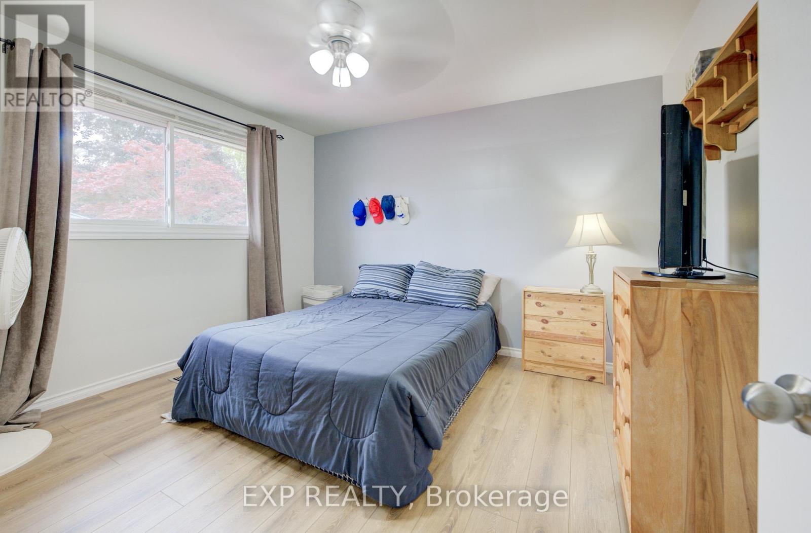 15 Silcox Place, Woodstock, Ontario  N4S 8M8 - Photo 17 - X12206541