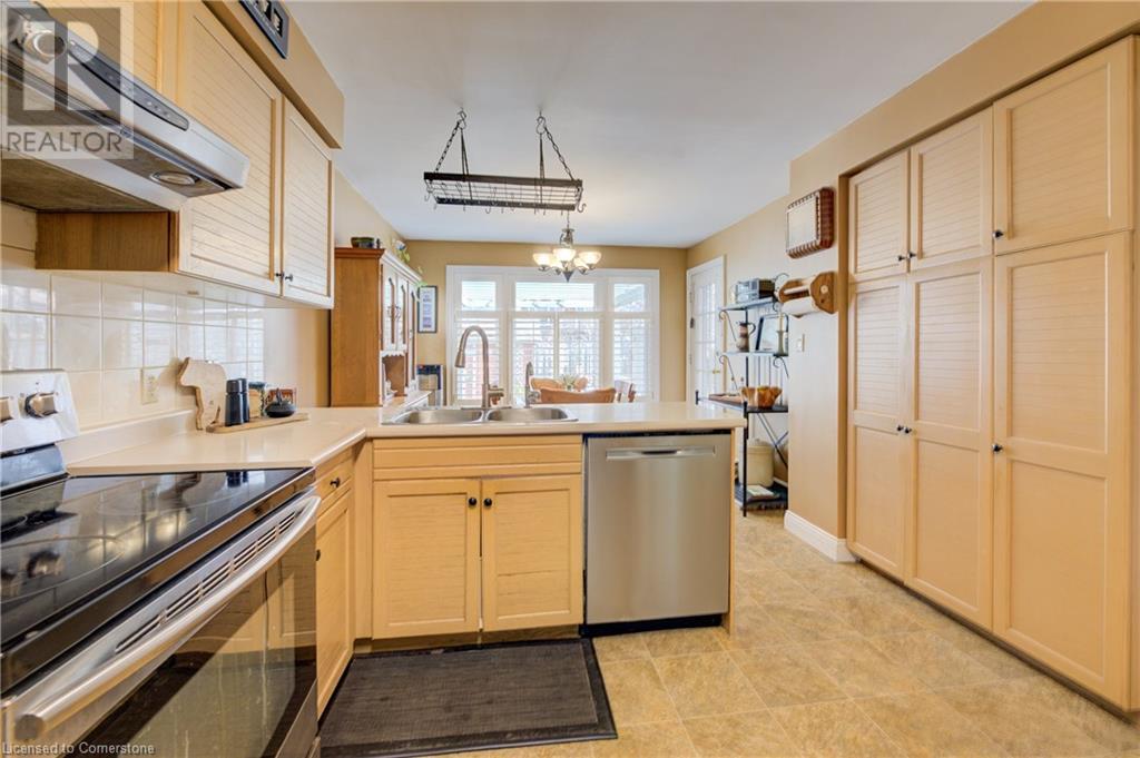25 Lynnvalley Crescent, Kitchener, Ontario  N2N 3A8 - Photo 13 - 40726284