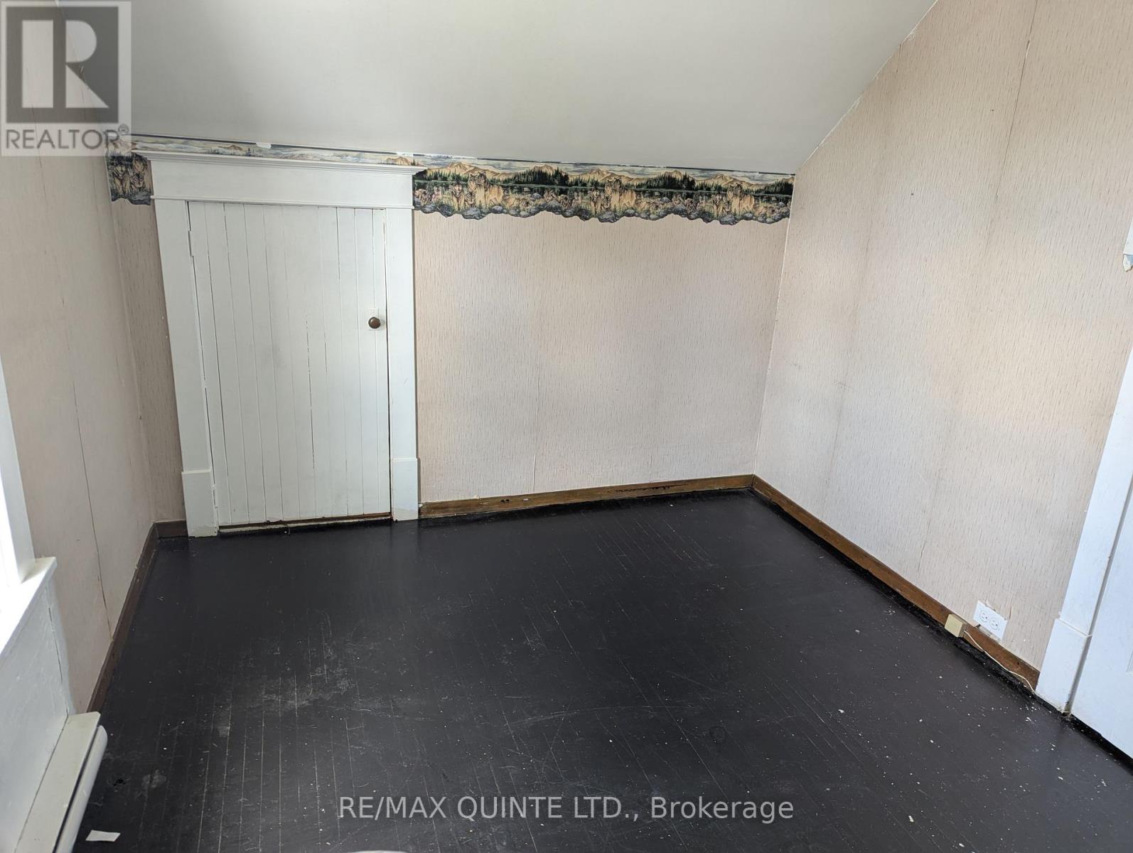 46 Prince Of Wales Drive, Belleville, Ontario  K8P 2T7 - Photo 10 - X12165382