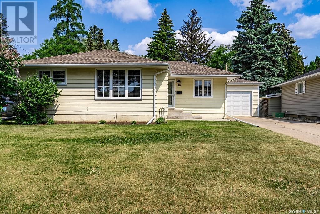 29 Norman CRESCENT, Saskatoon, Saskatchewan