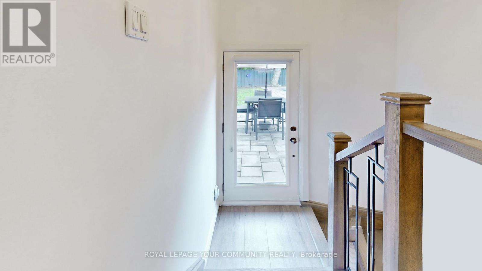 33 Cloebury Court, Toronto, Ontario  M2R 1V7 - Photo 37 - C12150049