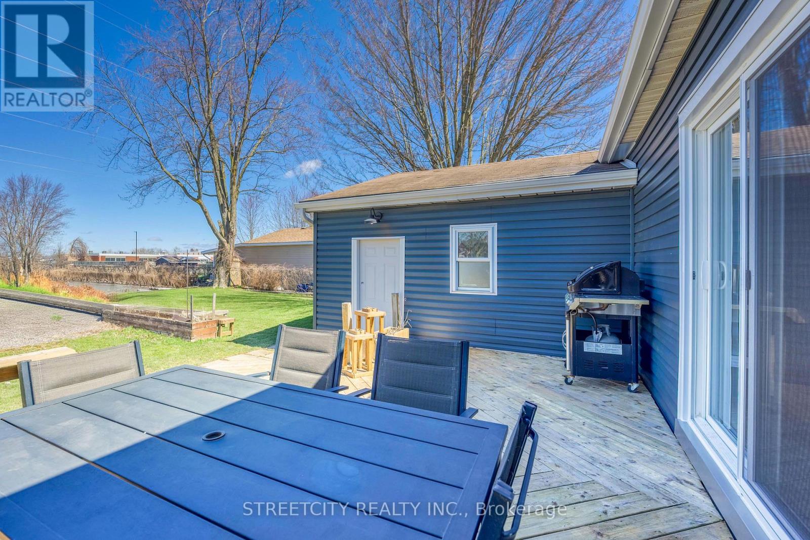 2406 Jane Street, St. Clair, Ontario  N0N 1B0 - Photo 11 - X12206660