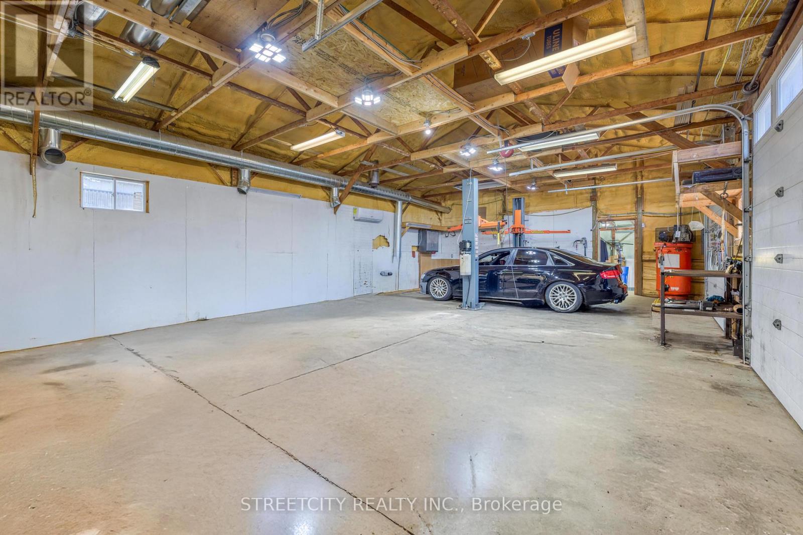 2406 Jane Street, St. Clair, Ontario  N0N 1B0 - Photo 17 - X12206660