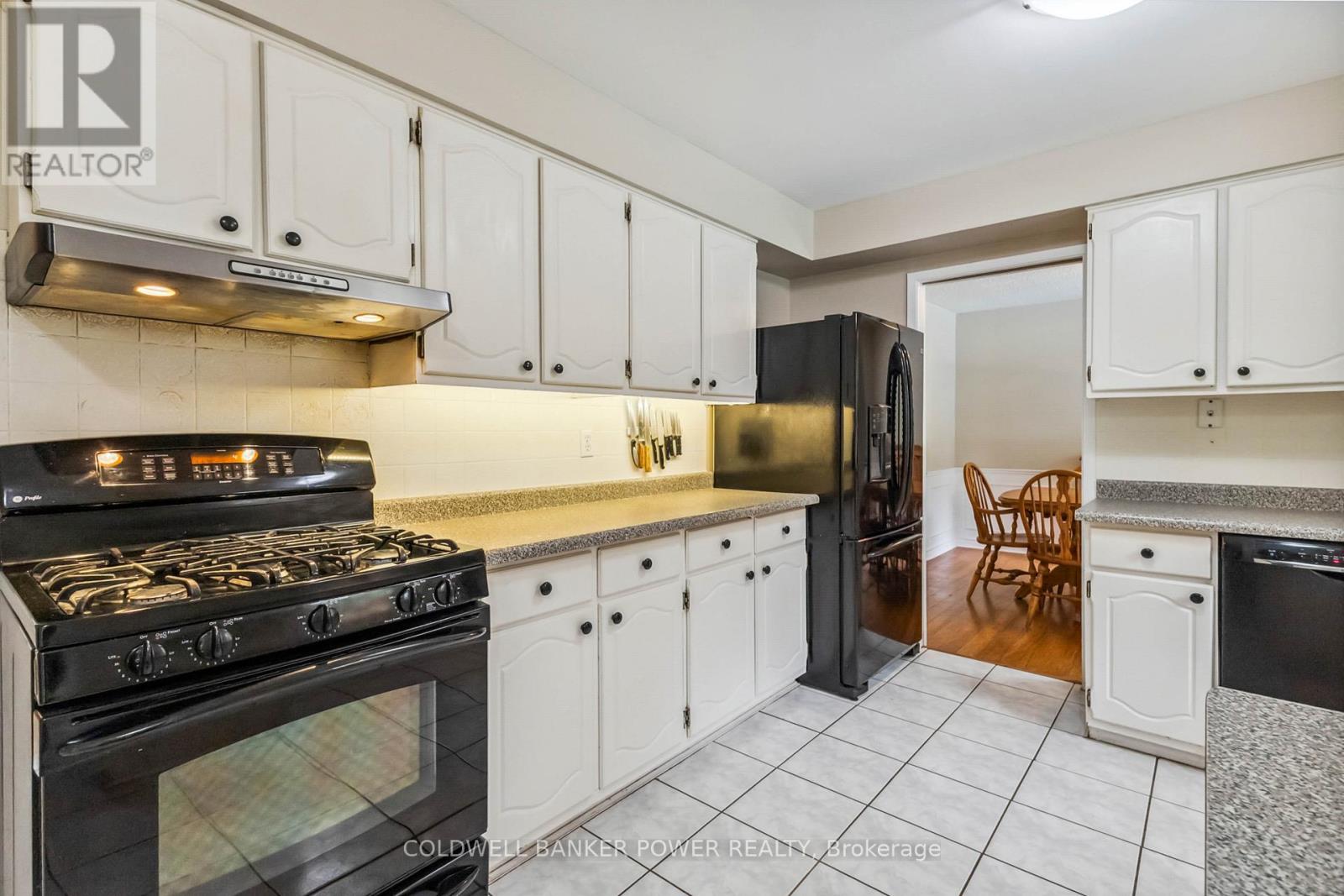Photo 15 of 47 for 638 Cranbrook Road