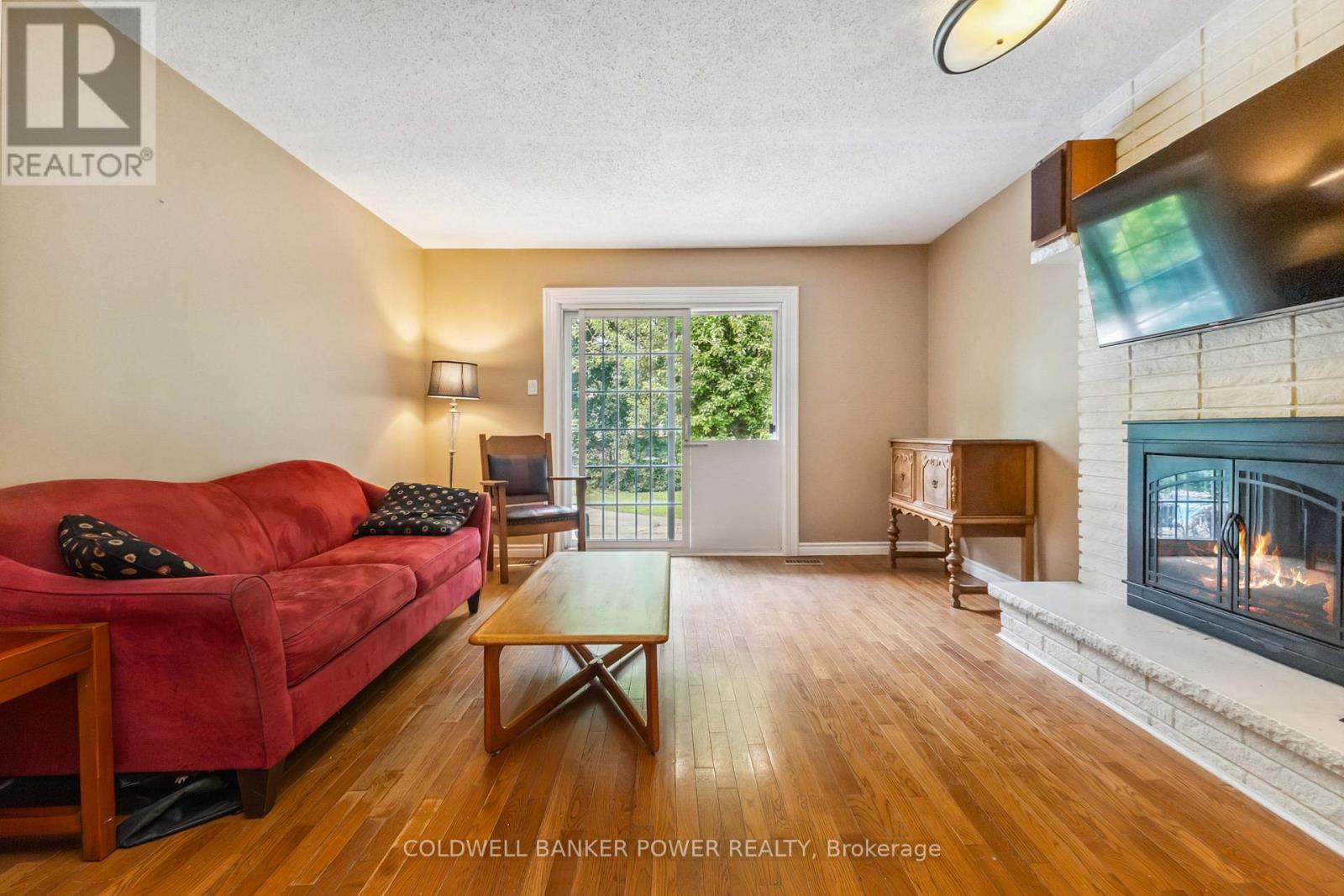 Photo 23 of 47 for 638 Cranbrook Road