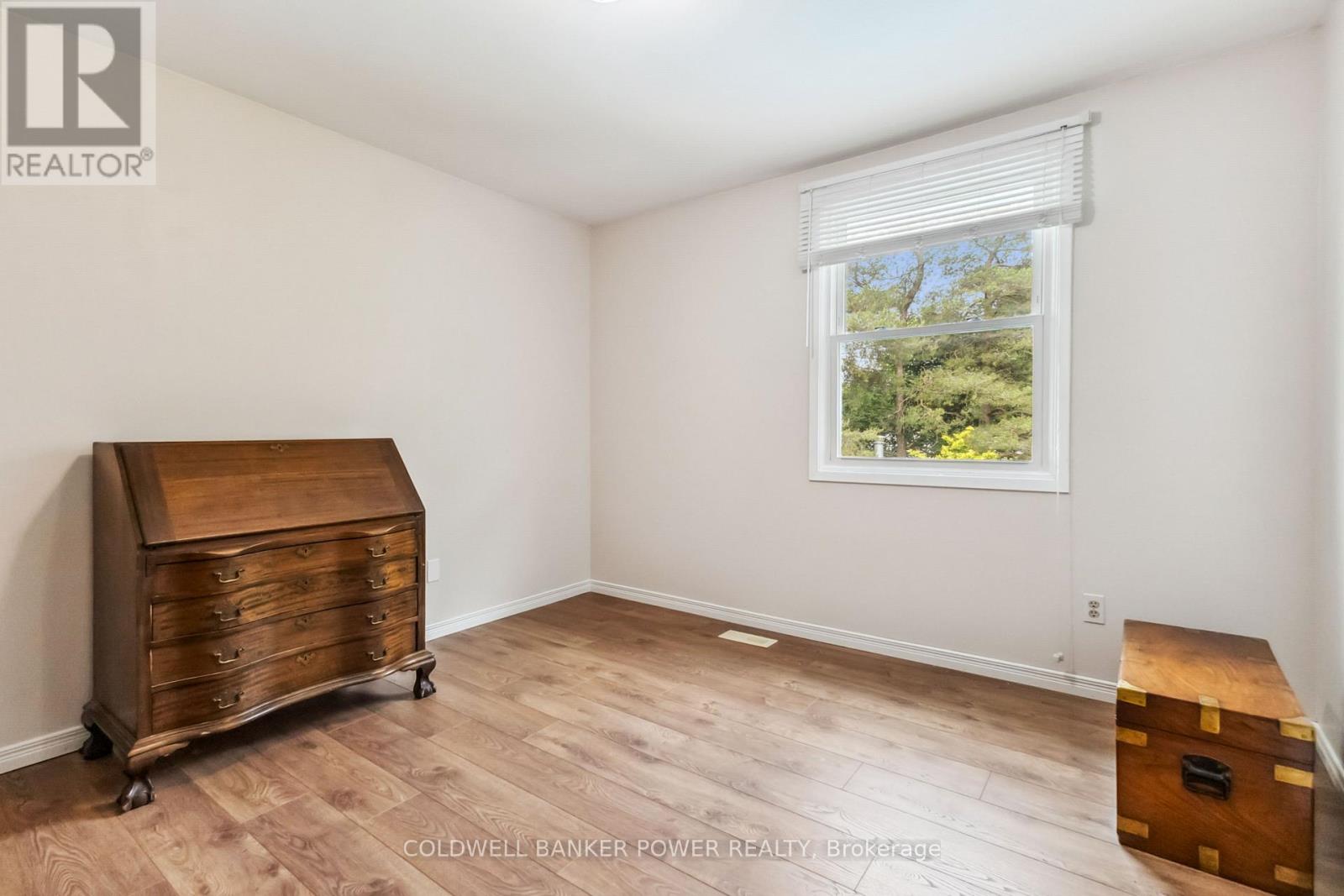 Photo 32 of 47 for 638 Cranbrook Road