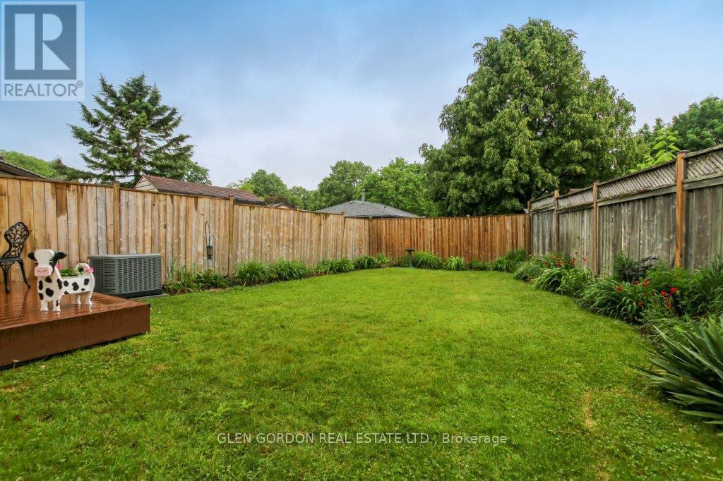 63 Caprice Crescent, London East, Ontario  N5V 3M1 - Photo 27 - X12206668