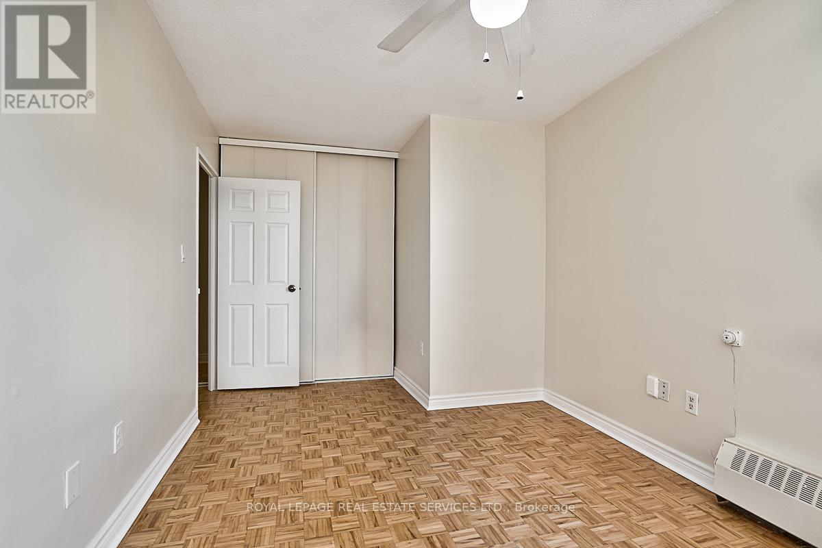 808 - 2263 Marine Drive, Oakville, Ontario  L6L 5K1 - Photo 19 - W12203655