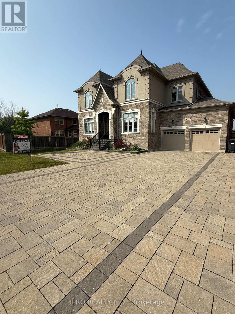 5217 Mississauga Road, Mississauga, Ontario  L5M 0Z6 - Photo 2 - W12201938