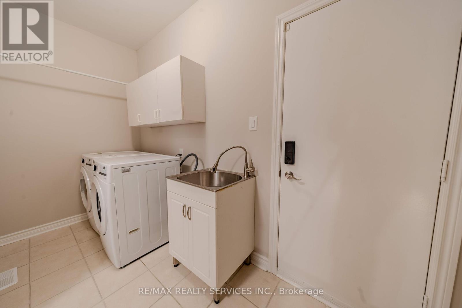 5918 Bassinger Place, Mississauga (Churchill Meadows), Ontario  L5M 6K5 - Photo 24 - W12206186
