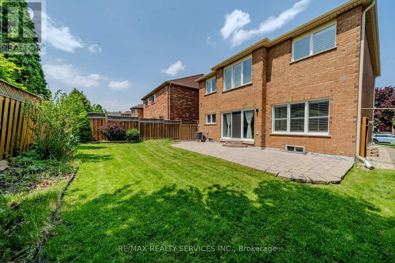 5918 Bassinger Place, Mississauga, Ontario  L5M 6K5 - Photo 47 - W12206186