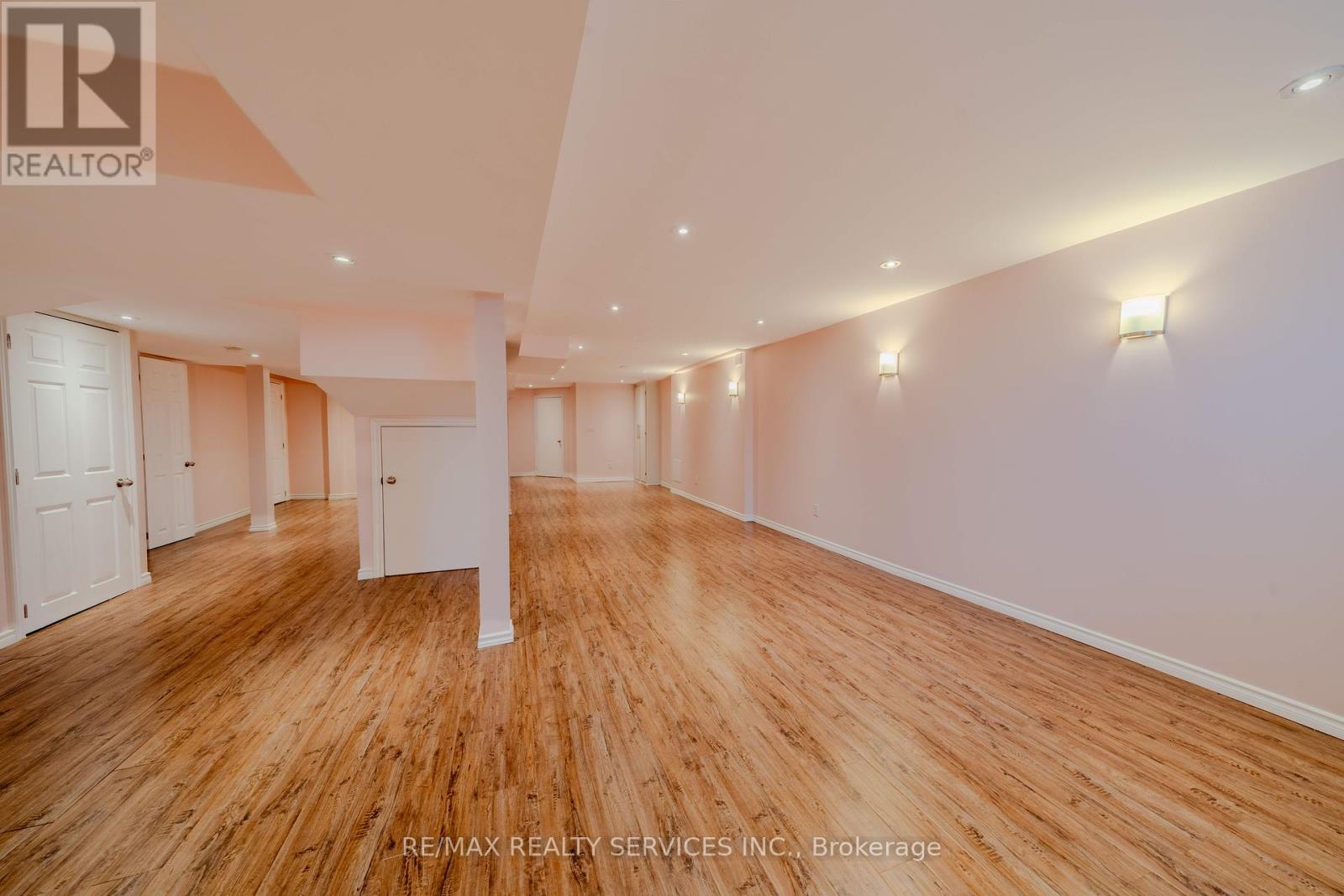 5918 Bassinger Place, Mississauga, Ontario  L5M 6K5 - Photo 42 - W12206186