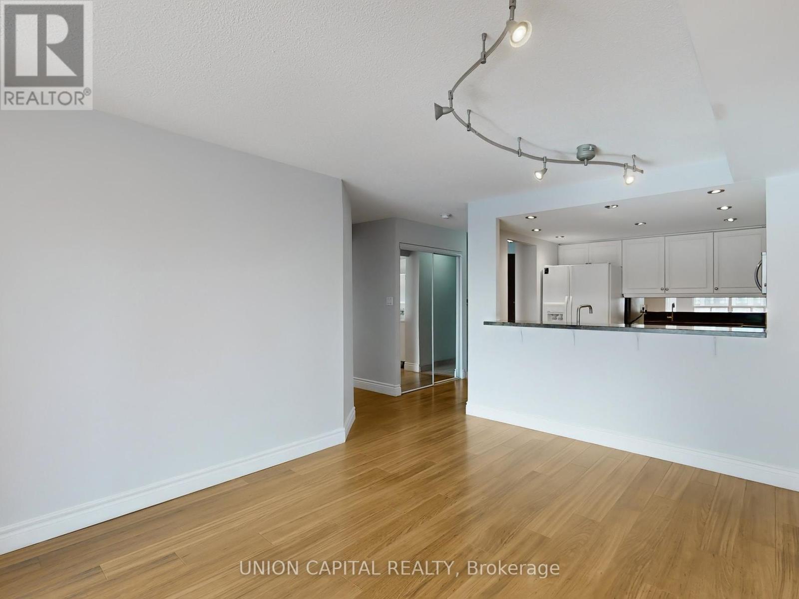 1008 - 28 Hollywood Avenue, Toronto, Ontario  M2N 6S4 - Photo 15 - C12161955