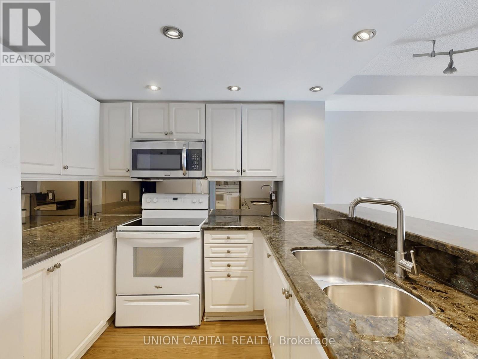 1008 - 28 Hollywood Avenue, Toronto, Ontario  M2N 6S4 - Photo 19 - C12161955