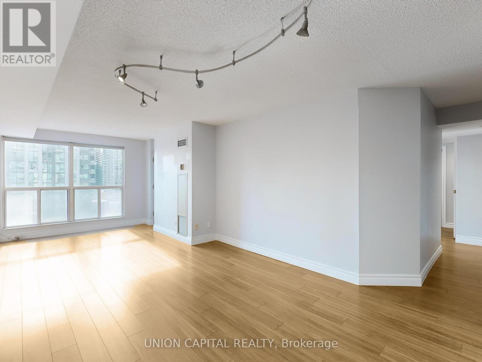1008 - 28 Hollywood Avenue, Toronto (Willowdale East), Ontario  M2N 6S4 - Photo 5 - C12161955