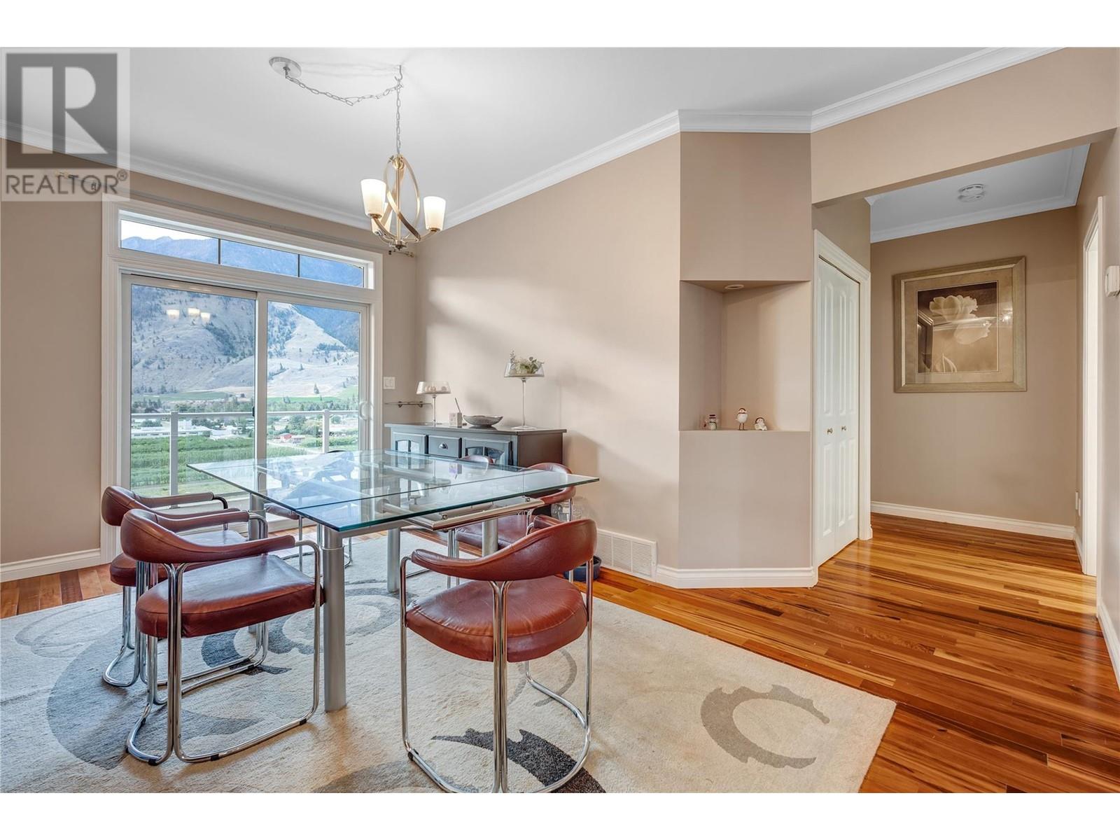 209 K View Crescent, Keremeos, British Columbia  V0H 1N2 - Photo 9 - 10351398