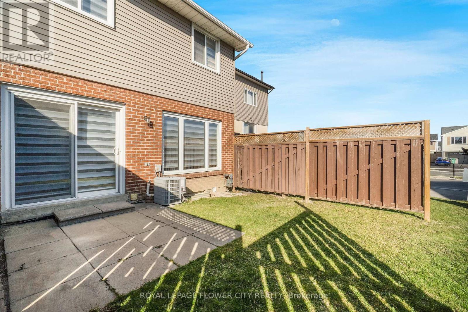 73 - 73 Carisbrooke Court, Brampton, Ontario  L6S 3K1 - Photo 38 - W12195912