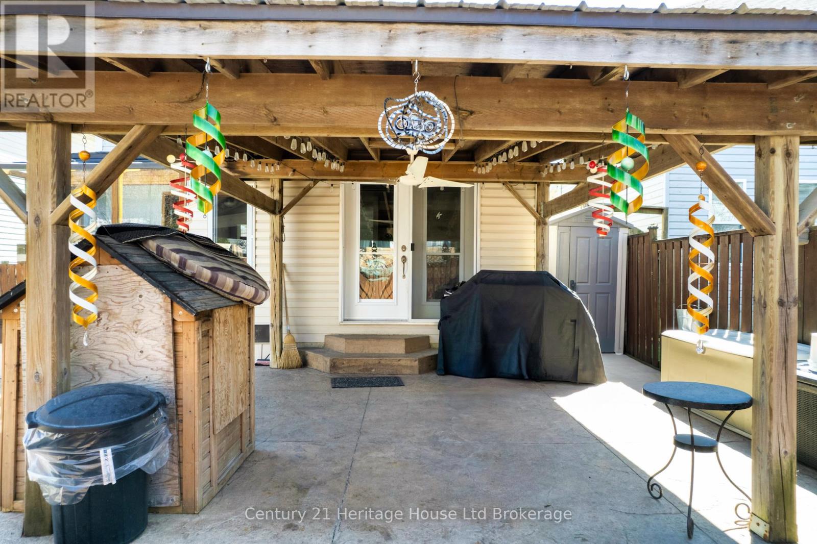 787 Hunter's Gate Crescent, Woodstock, Ontario  N4V 1G4 - Photo 10 - X12206721