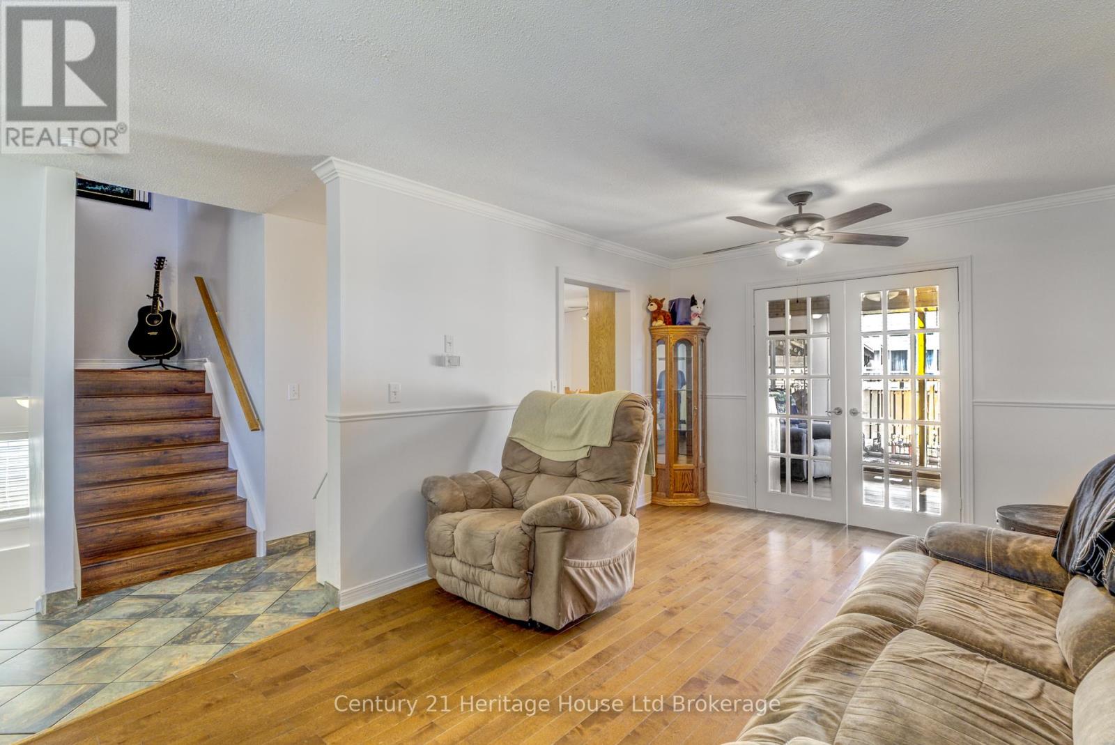787 Hunter's Gate Crescent, Woodstock, Ontario  N4V 1G4 - Photo 16 - X12206721