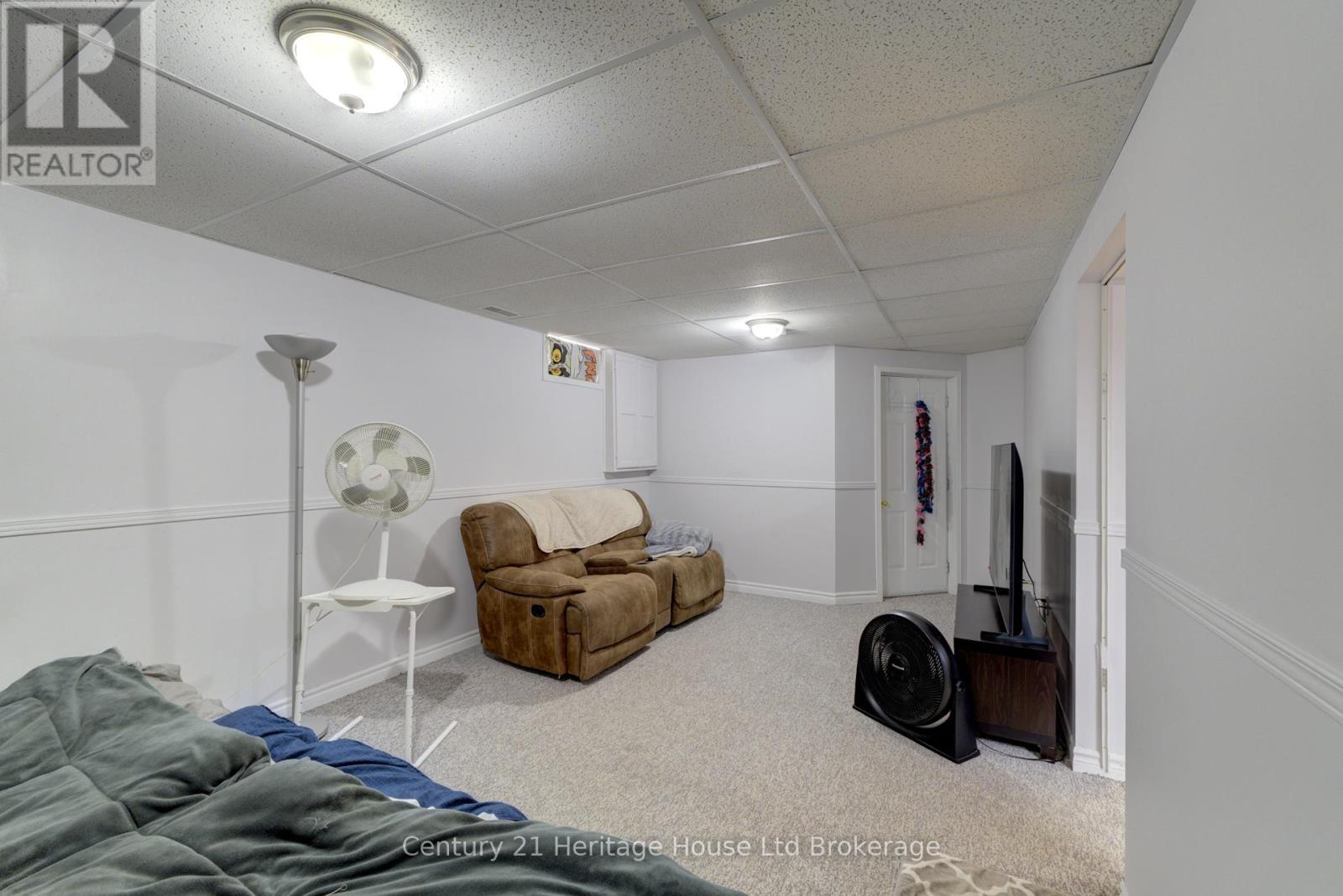 787 Hunter's Gate Crescent, Woodstock, Ontario  N4V 1G4 - Photo 45 - X12206721