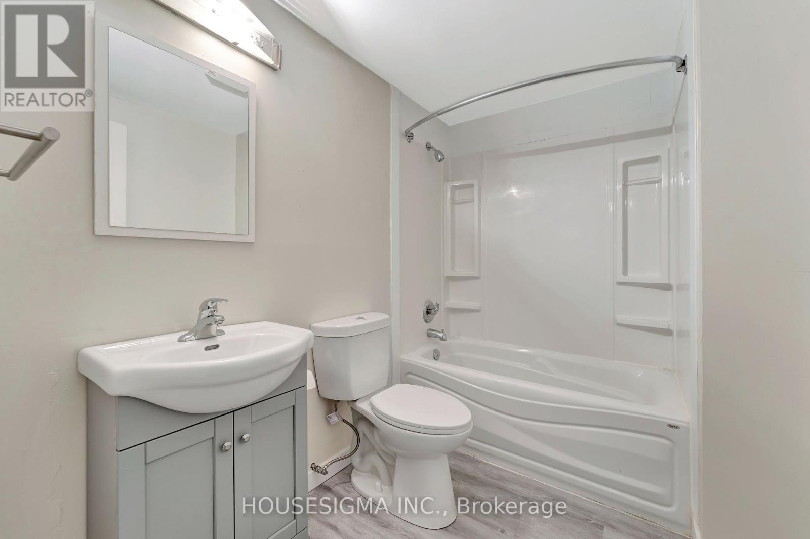 206 - 30 Bridge Street W, Kitchener, Ontario  N2K 1K4 - Photo 15 - X12127535