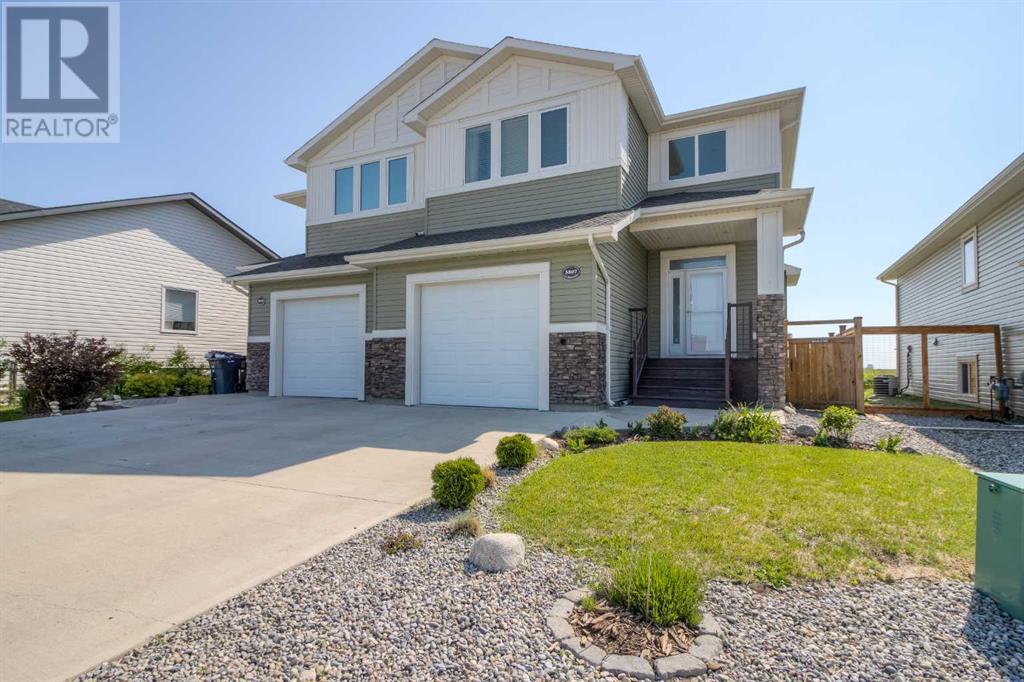 3807 Sundance Close, Coalhurst, Alberta