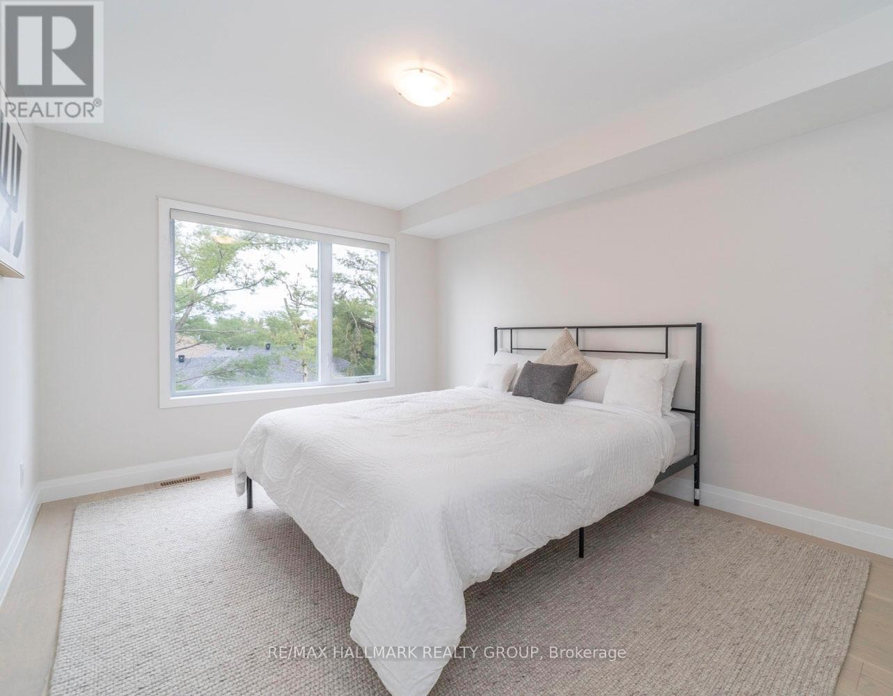 814 Star Private, Ottawa, Ontario  K2L 1W2 - Photo 12 - X12206692