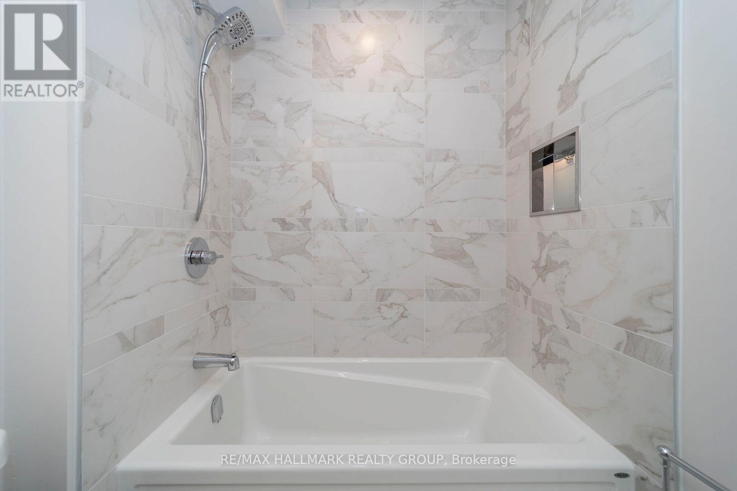 814 Star Private, Ottawa, Ontario  K2L 1W2 - Photo 16 - X12206692