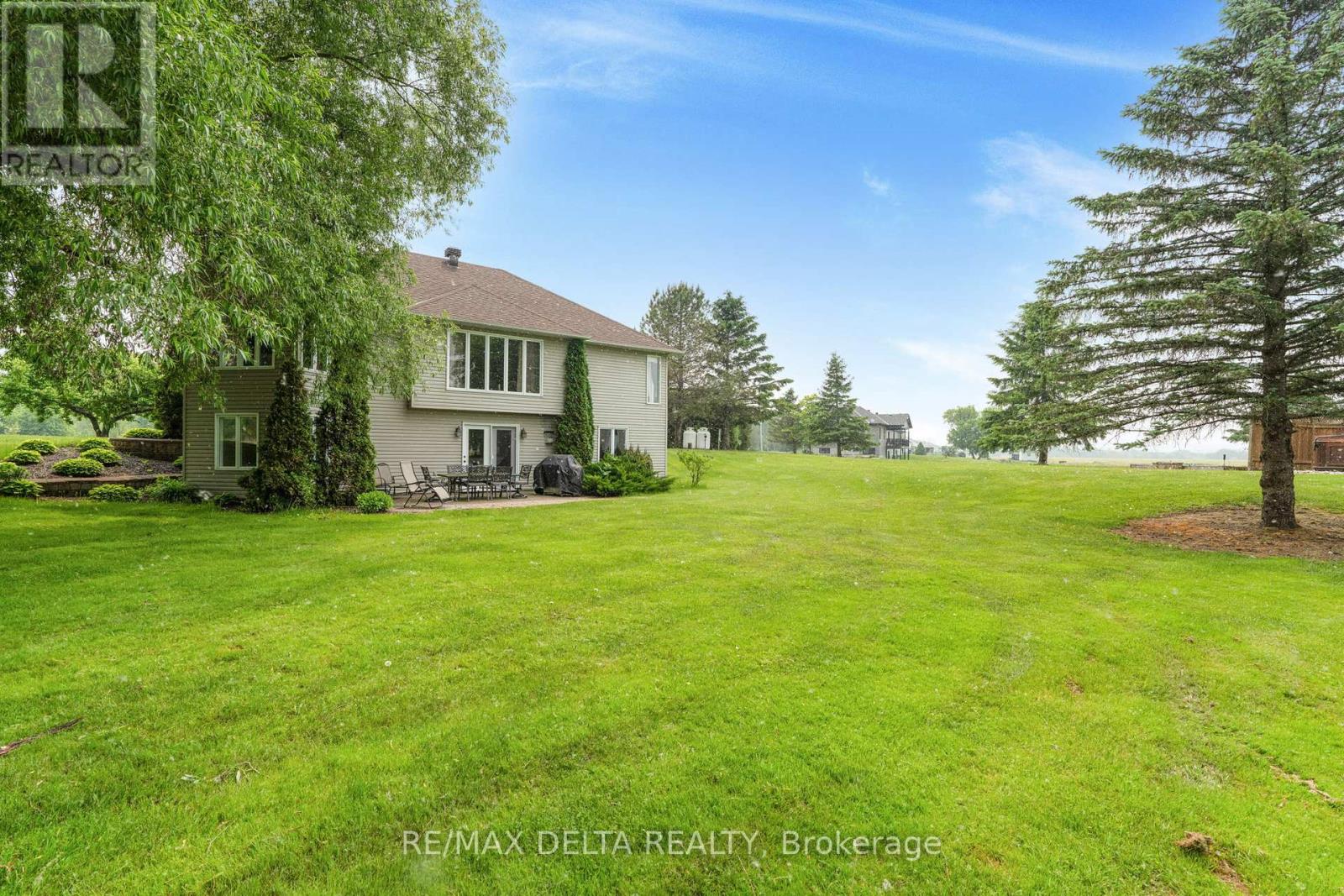 1819 Baseline Road, Clarence-Rockland, Ontario  K0A 1N0 - Photo 8 - X12206708