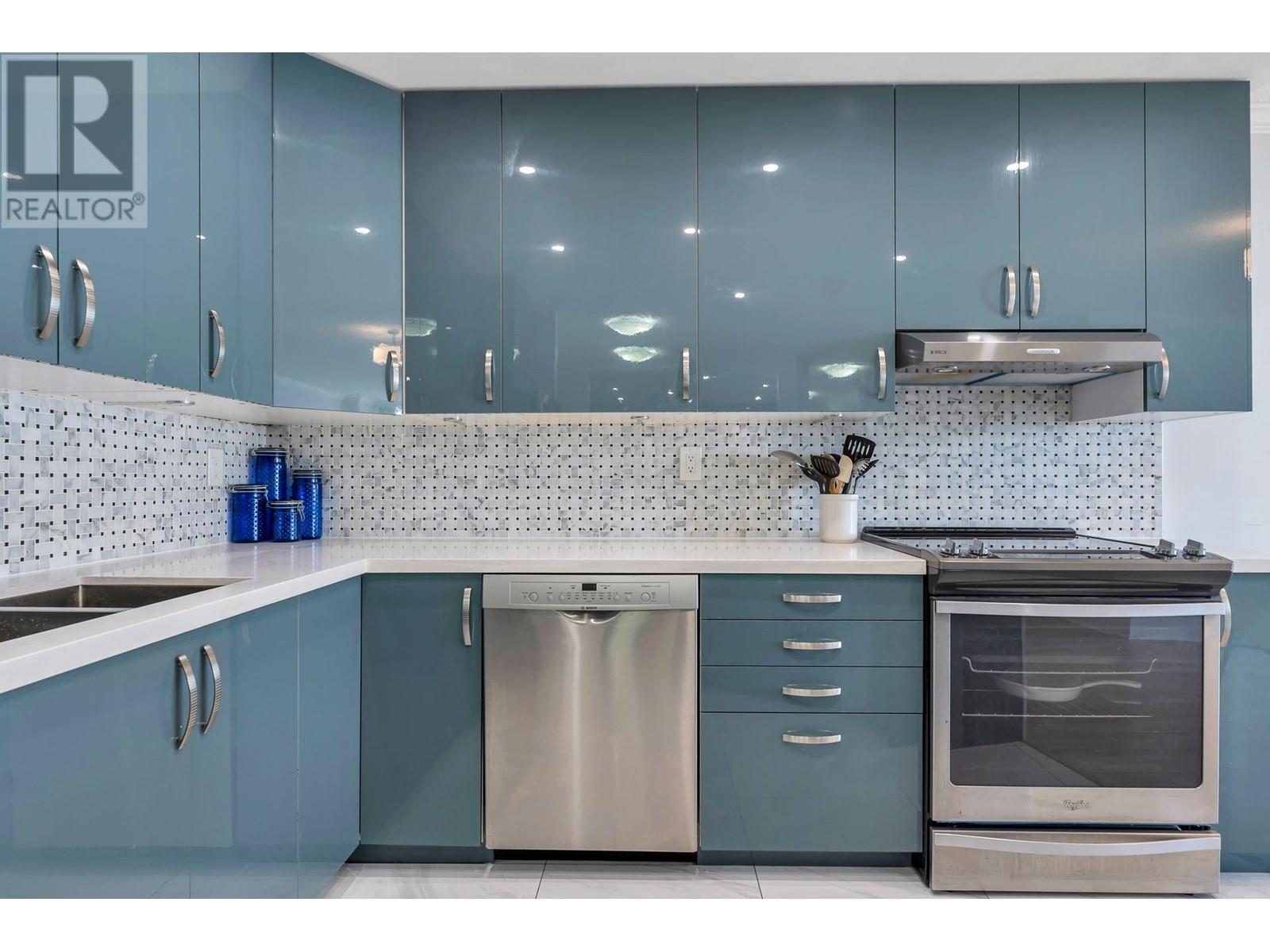 805 710 Seventh Avenue, New Westminster, British Columbia  V3M 5V3 - Photo 6 - R3012768