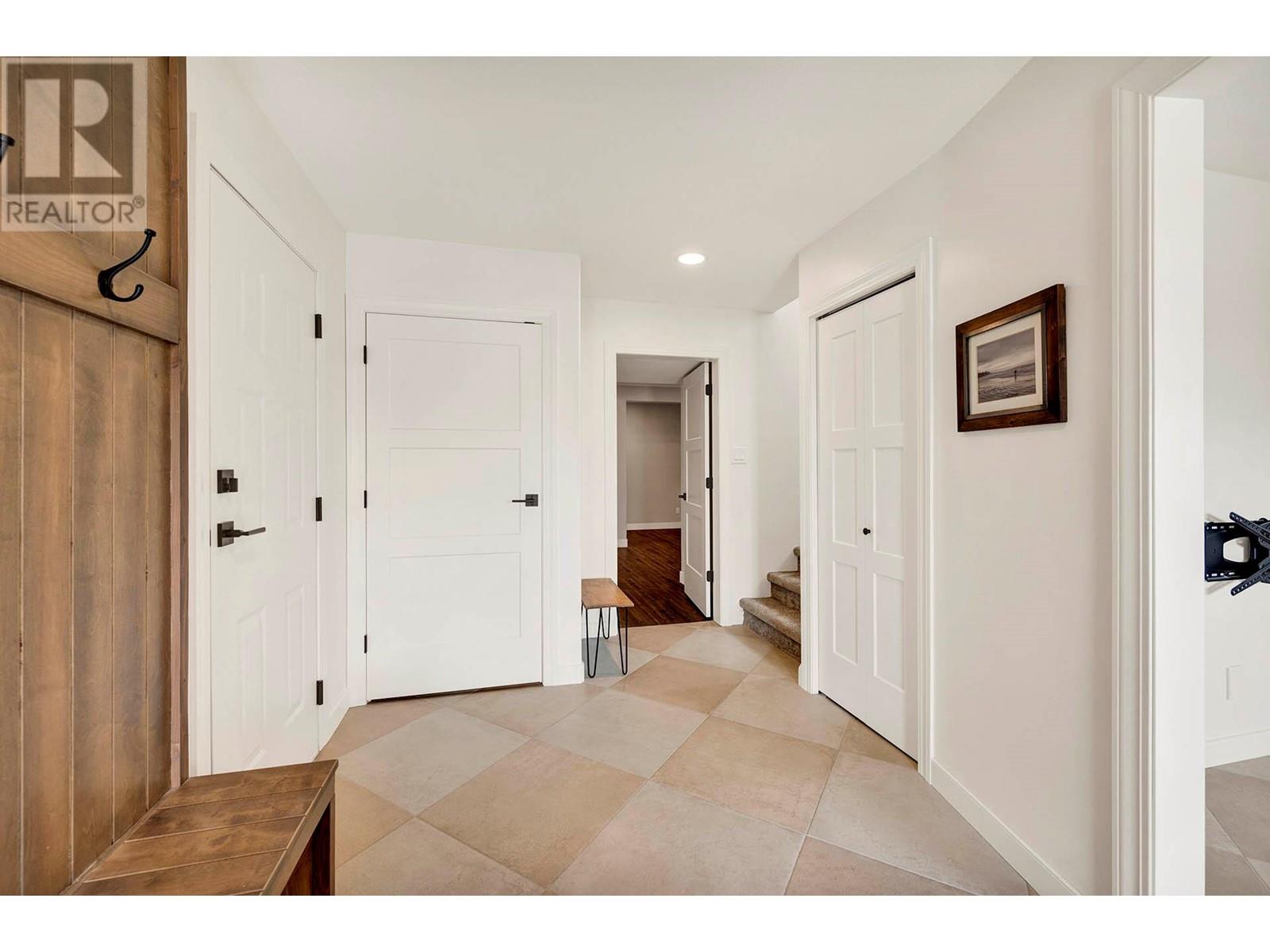 891 Regent Crescent, Kamloops, British Columbia  V1S 1X1 - Photo 5 - 10351343