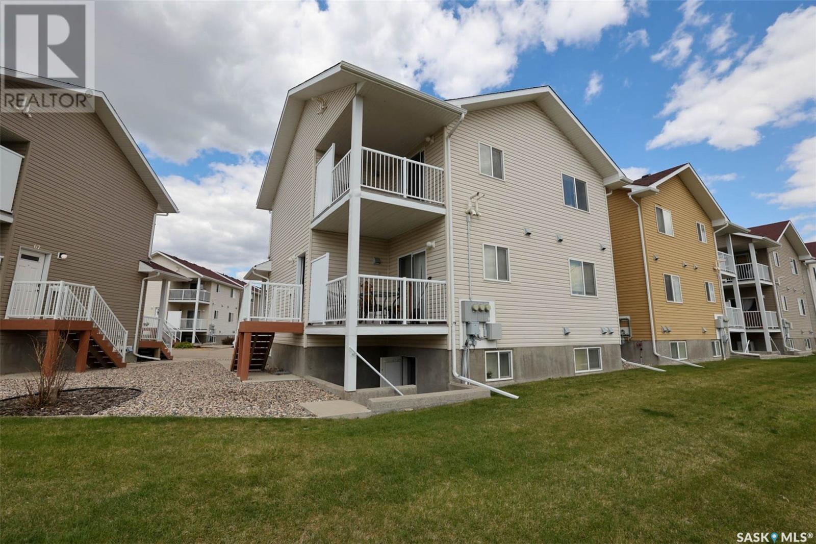 64 5004 James Hill ROAD, regina, Saskatchewan