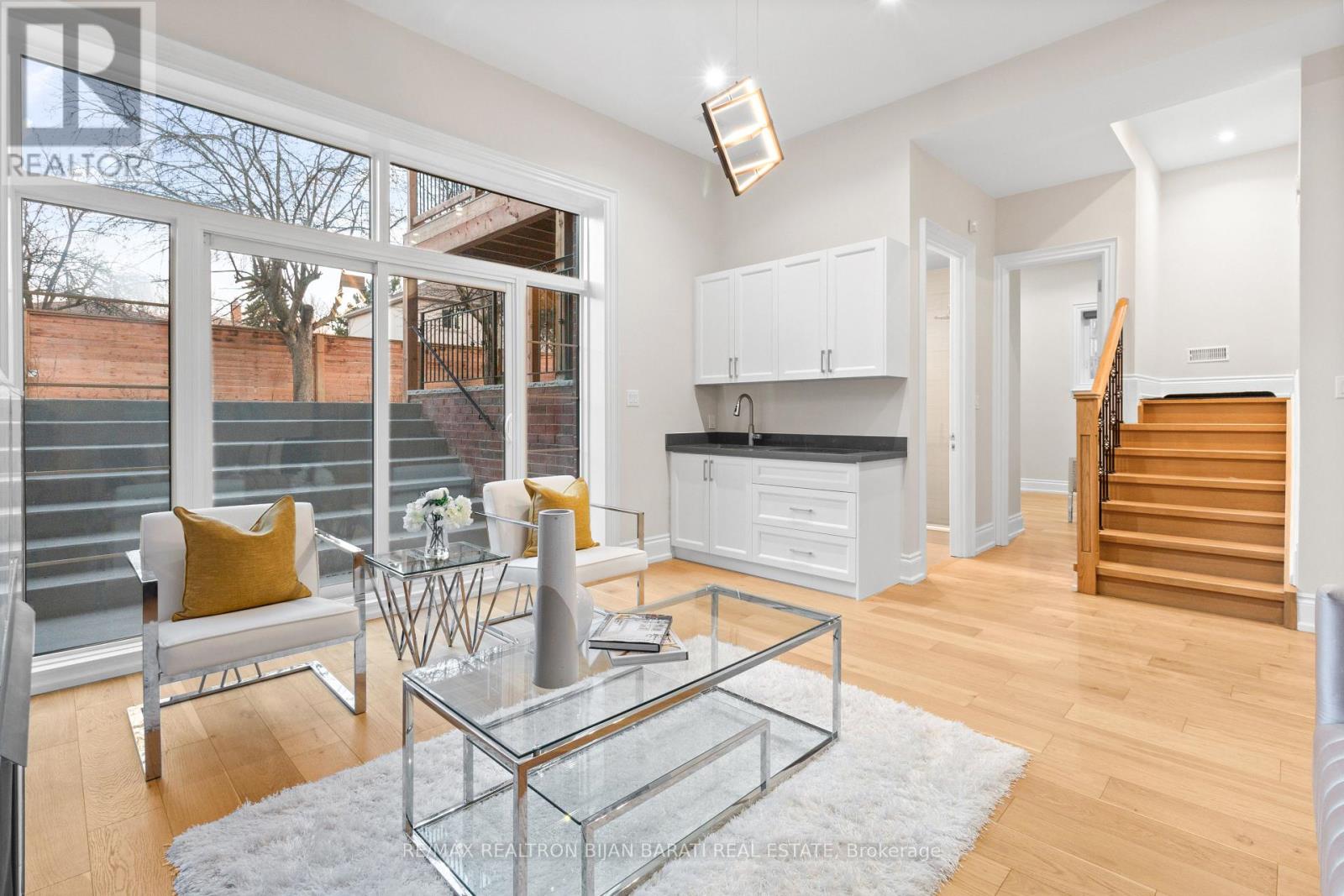 5 Charlemagne Drive, Toronto, Ontario  M2N 4H7 - Photo 43 - C12206571
