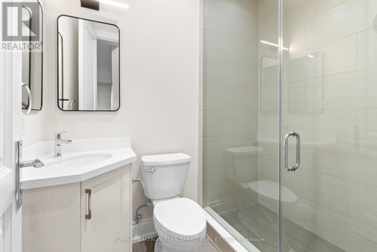 5 Charlemagne Drive, Toronto, Ontario  M2N 4H7 - Photo 44 - C12206571