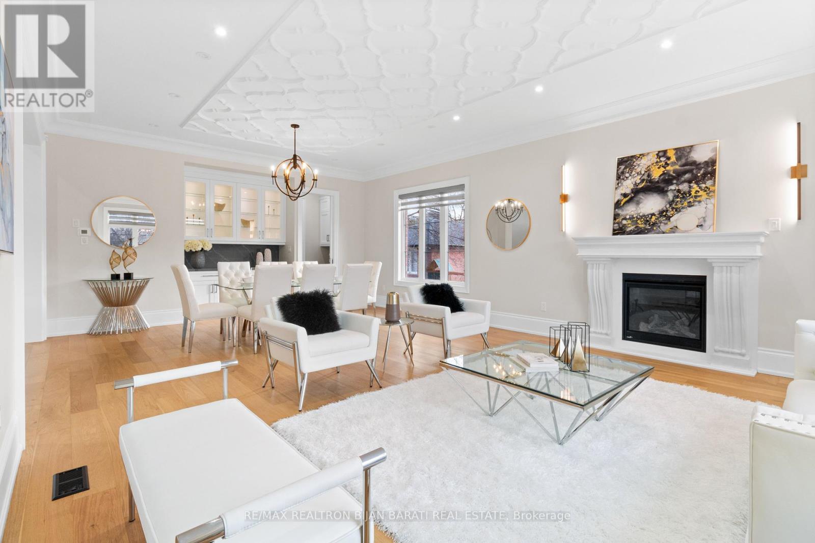 5 Charlemagne Drive, Toronto, Ontario  M2N 4H7 - Photo 9 - C12206571